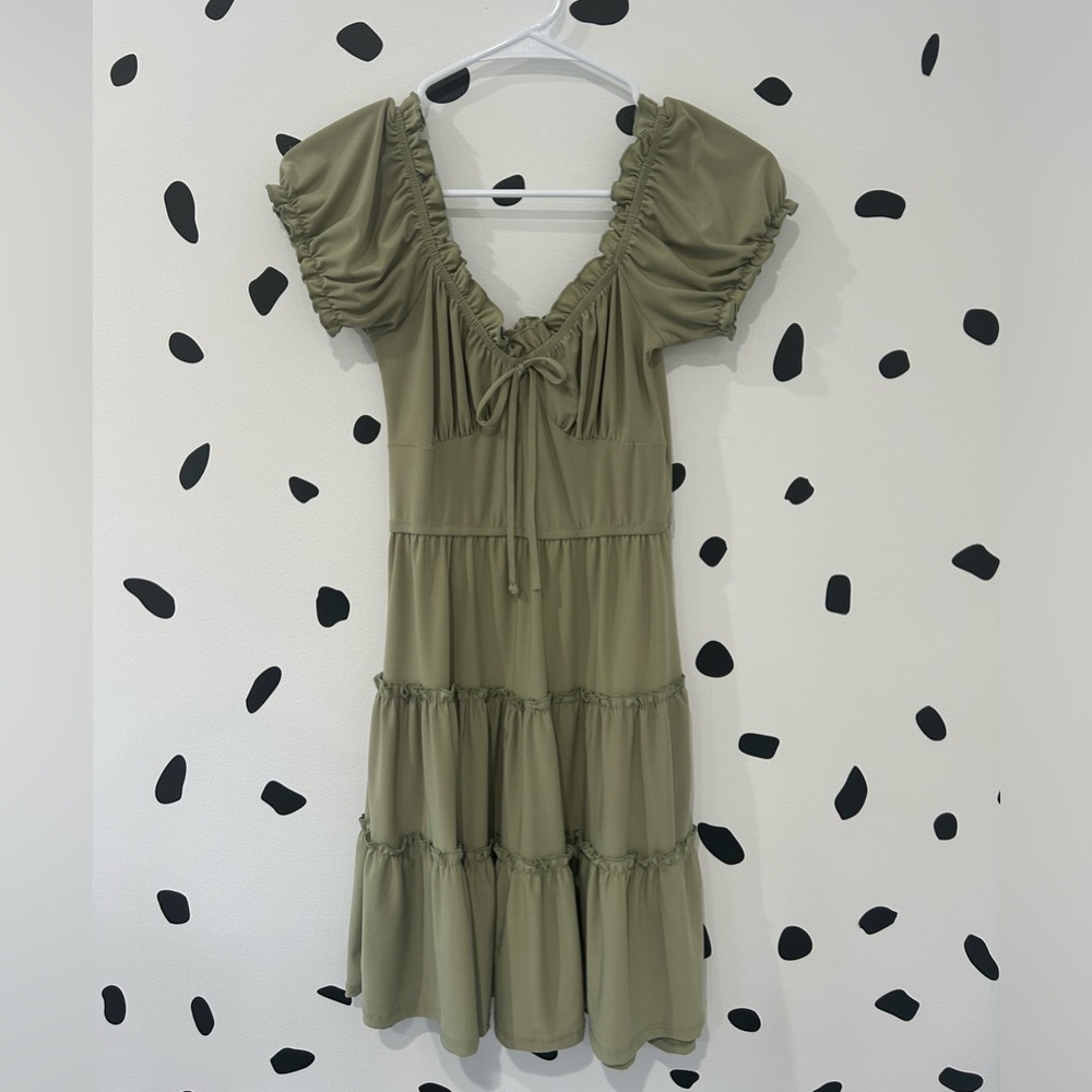 SMALL HEART & HEALS GREEN RUFFLE DRESS